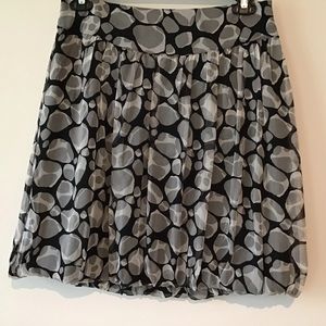 Skirt 10 Balloon Hem Black Gray 100% Silk EUC